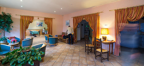 Hotel Anne De Beaujeu Gien Esterno foto